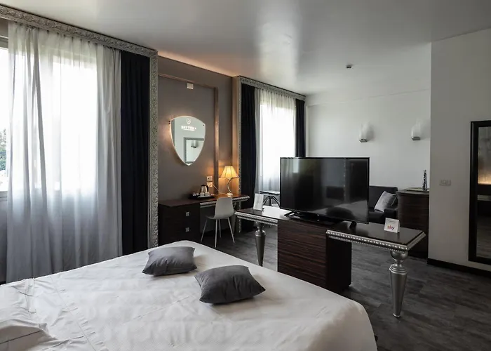 Daytona Business Отель