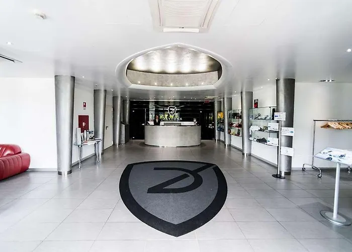 Отель Daytona Business