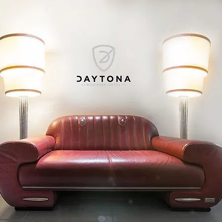 Daytona Business