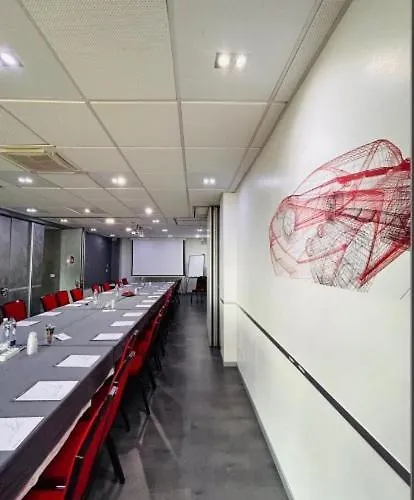 فندق Daytona Business كولّيكْيو