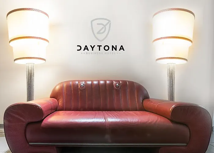 Daytona Business
